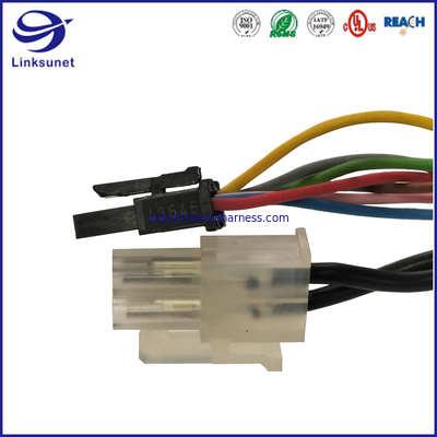Solos conectores seguros, extensos del rectángulo del receptáculo de la fila de 43645 series 3.00m m con para el arnés de cable